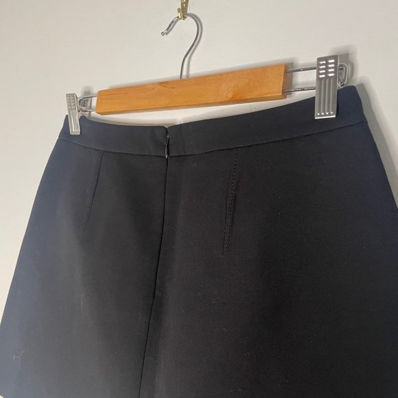 Vince Black Structured Mini Skirt Size 4 - NWOT - Picture 4 of 4